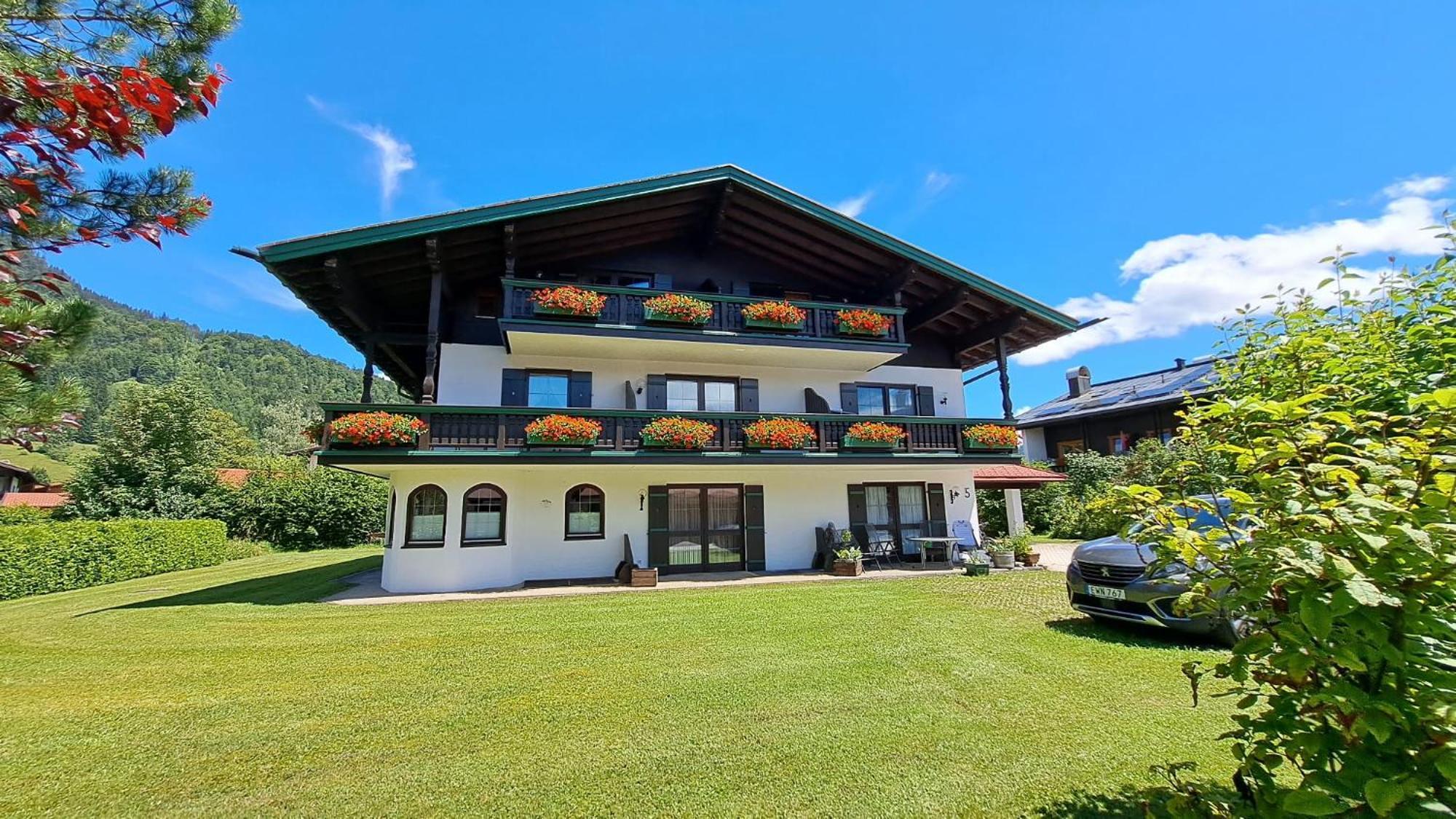 Ferienwohnung Schloegl Reit im Winkl Bagian luar foto