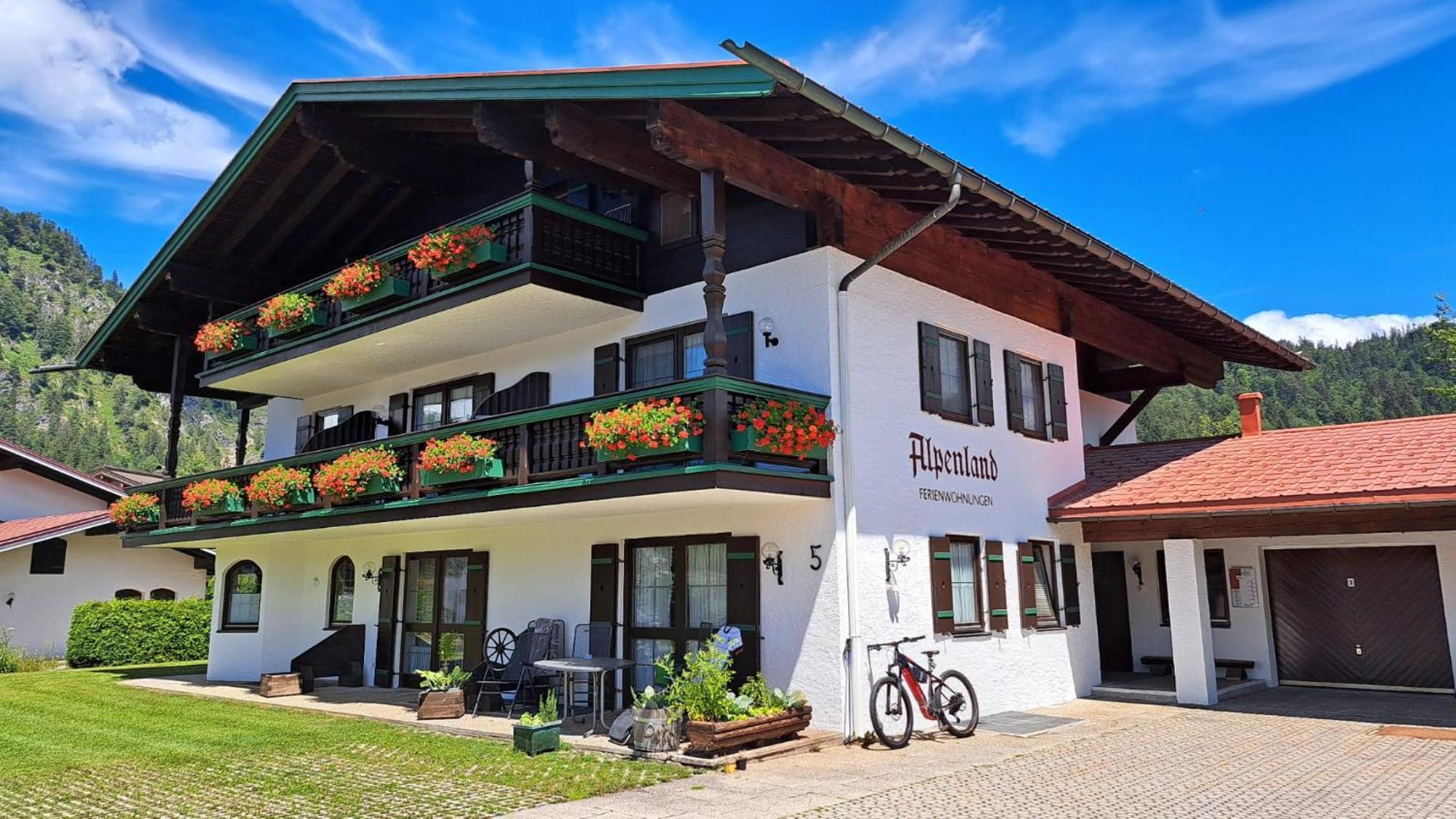 Ferienwohnung Schloegl Reit im Winkl Bagian luar foto